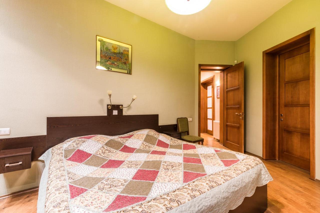 Apartment At 12 Baratashvili Street Tbilisi Exteriör bild