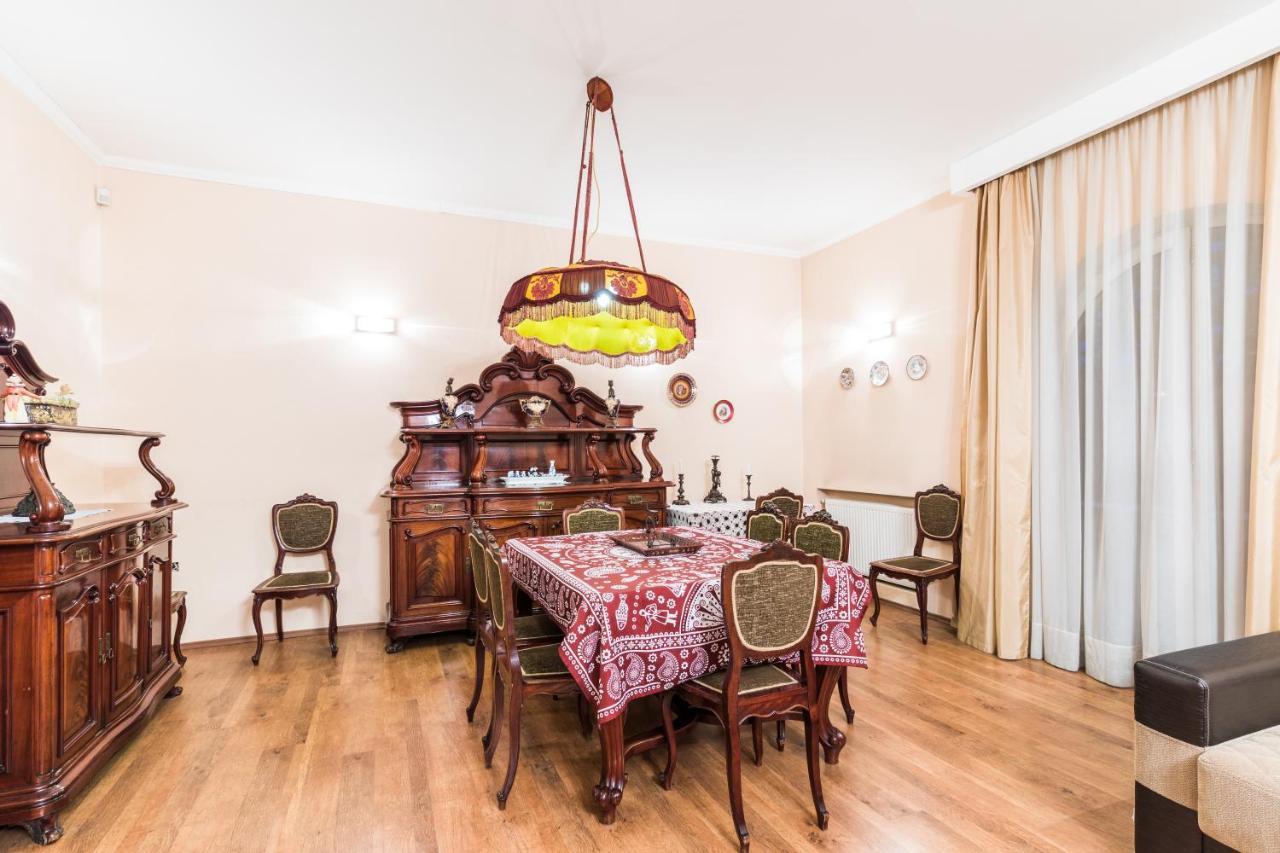 Apartment At 12 Baratashvili Street Tbilisi Exteriör bild