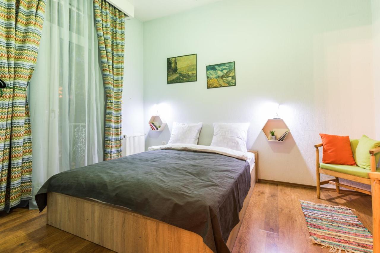 Apartment At 12 Baratashvili Street Tbilisi Exteriör bild