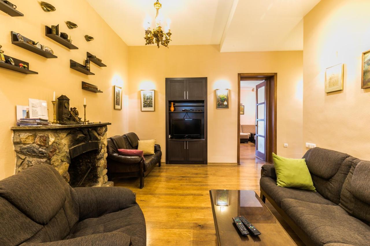 Apartment At 12 Baratashvili Street Tbilisi Exteriör bild