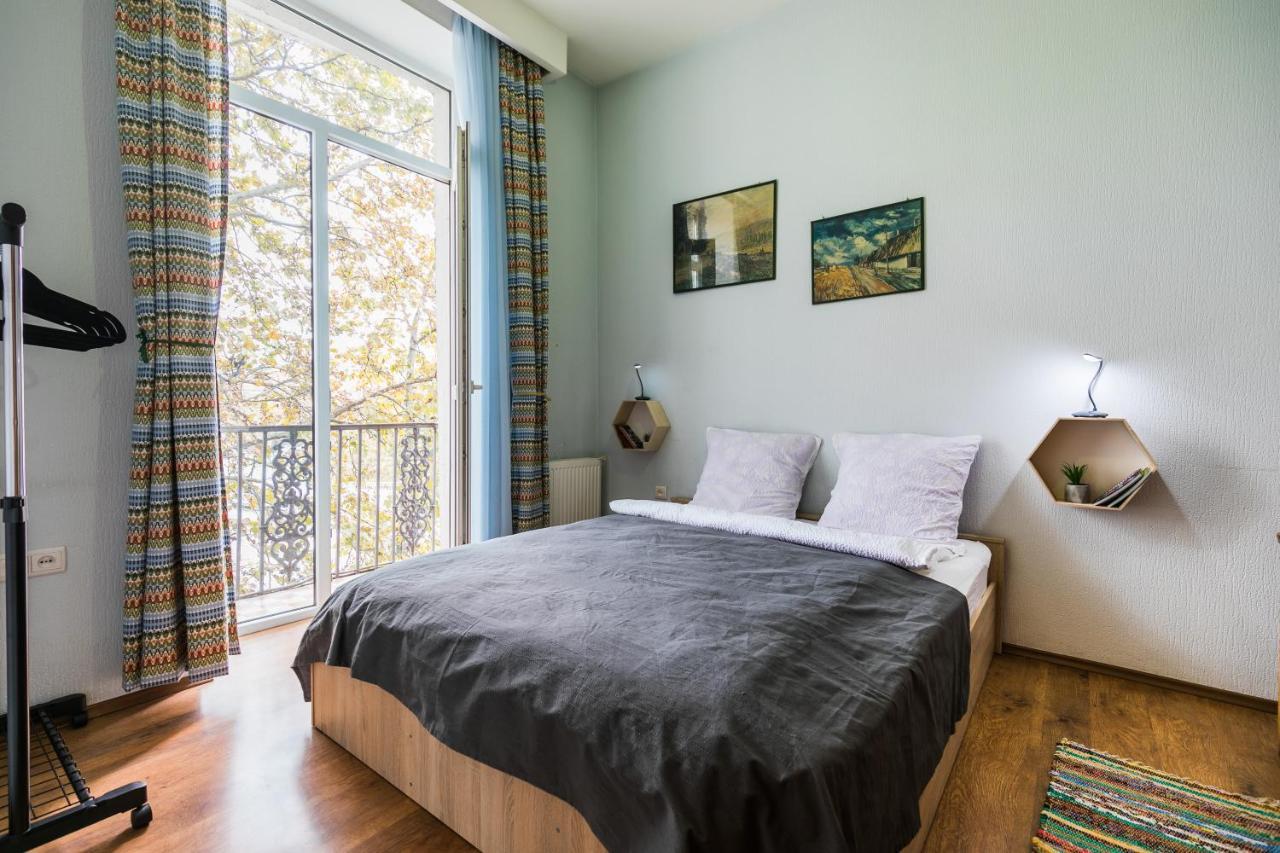Apartment At 12 Baratashvili Street Tbilisi Exteriör bild